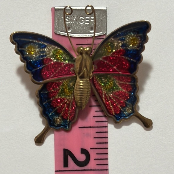 Vintage Butterfly Pinback Brooch Pin Gold Brass Enameled Pink Blue Purple 1970s - Picture 10 of 10